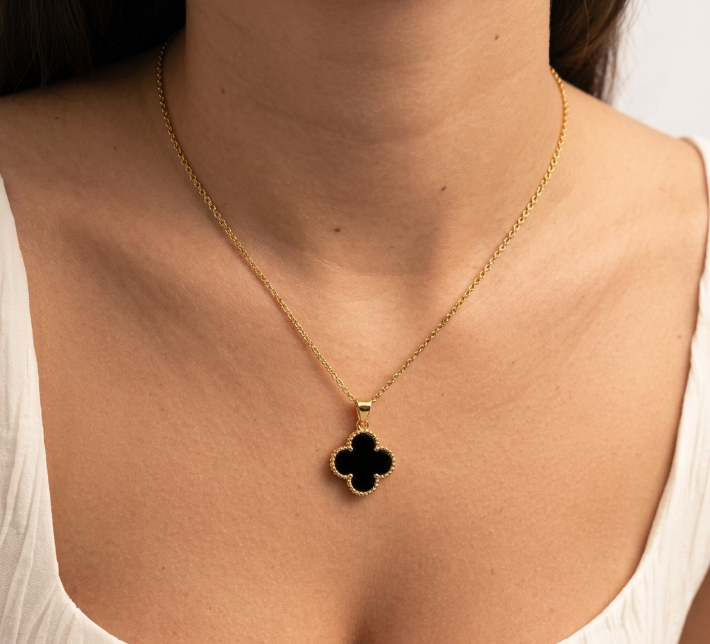 Collar Clover Onix
